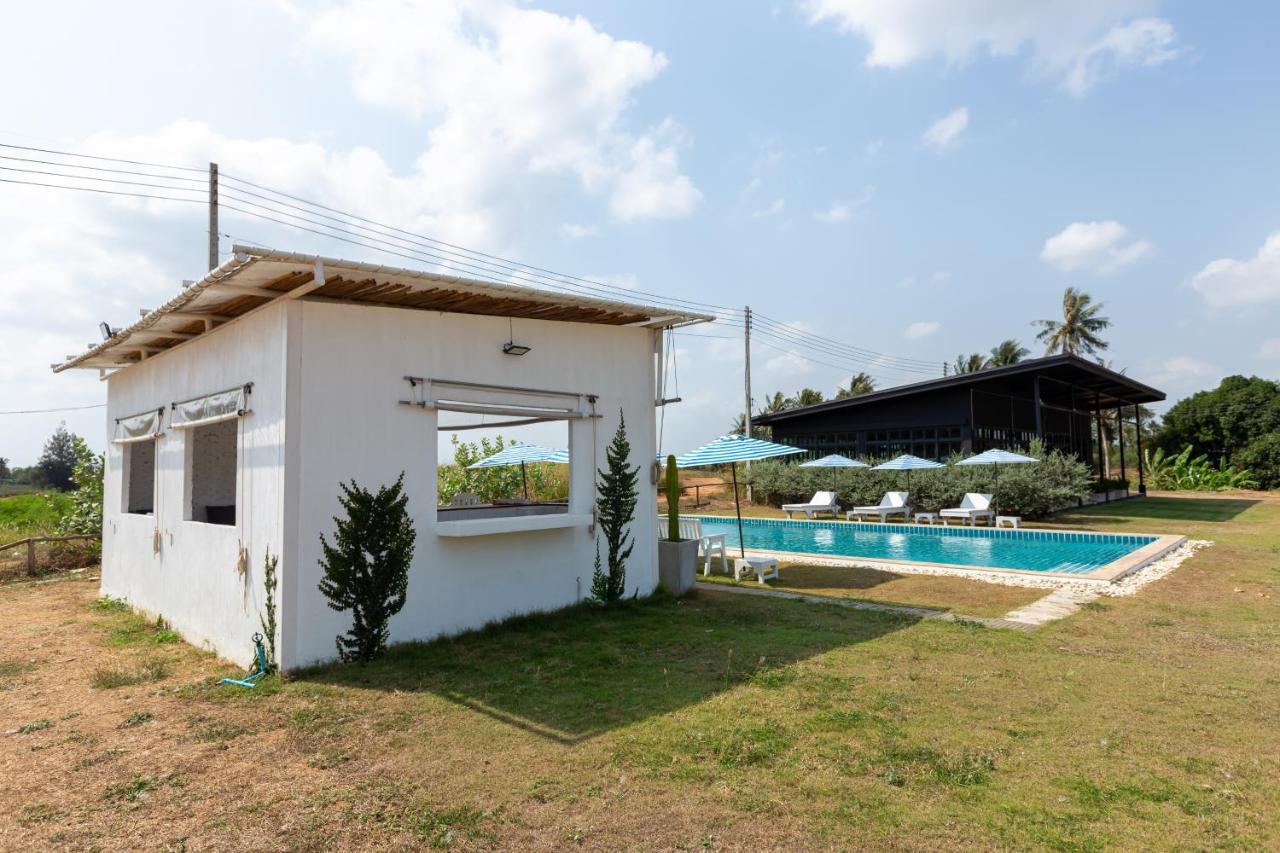 The Barn Hua Hin Hotel Khautau Kültér fotó